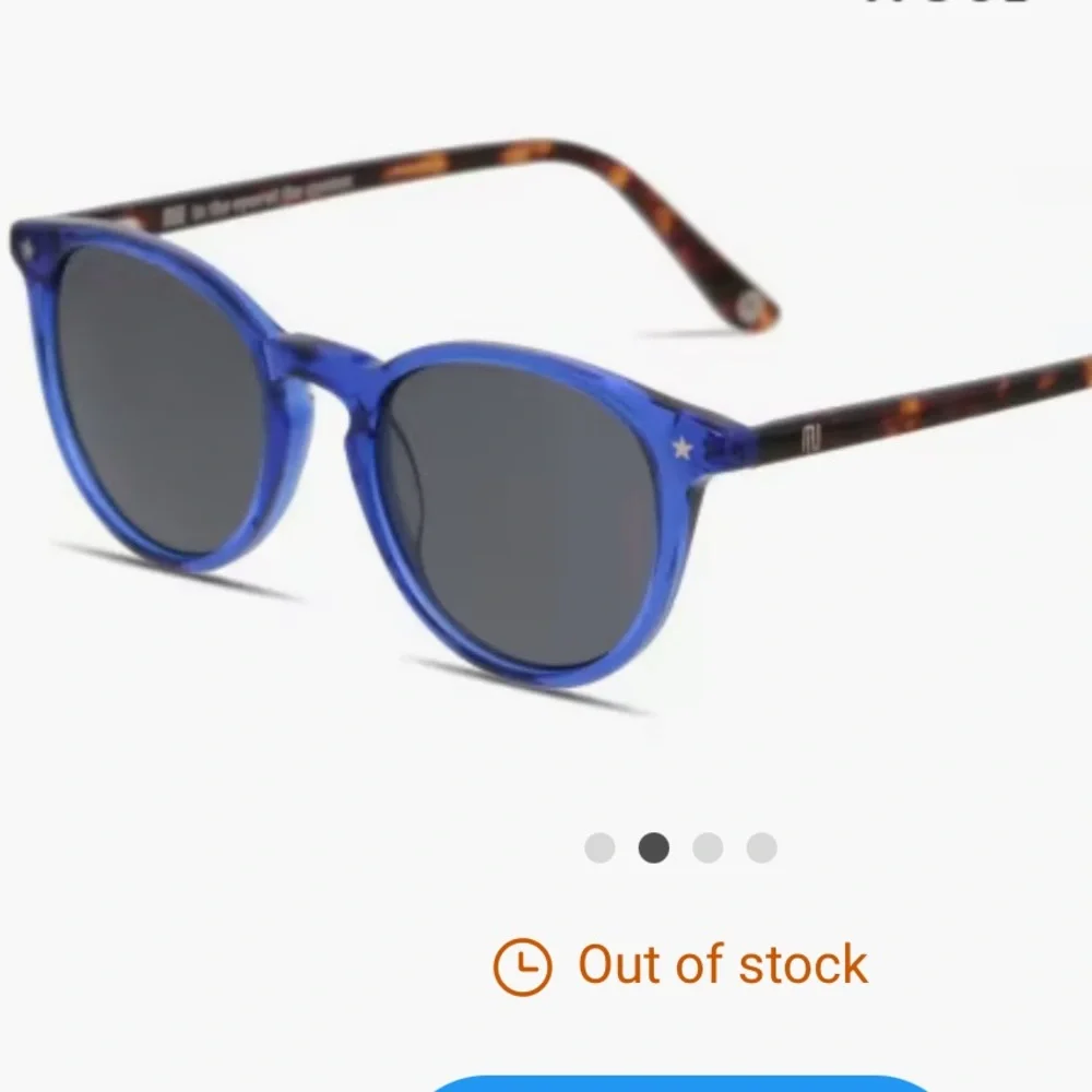 Muse San Marino Kids Color blue tortoise. Size 44 19 135 for 6 to 10 years old .